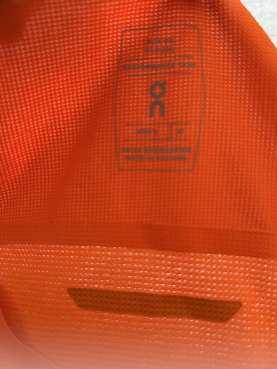 T-Shirts: On Singlet M – Gebraucht aus Bern von Laufsport3000 3