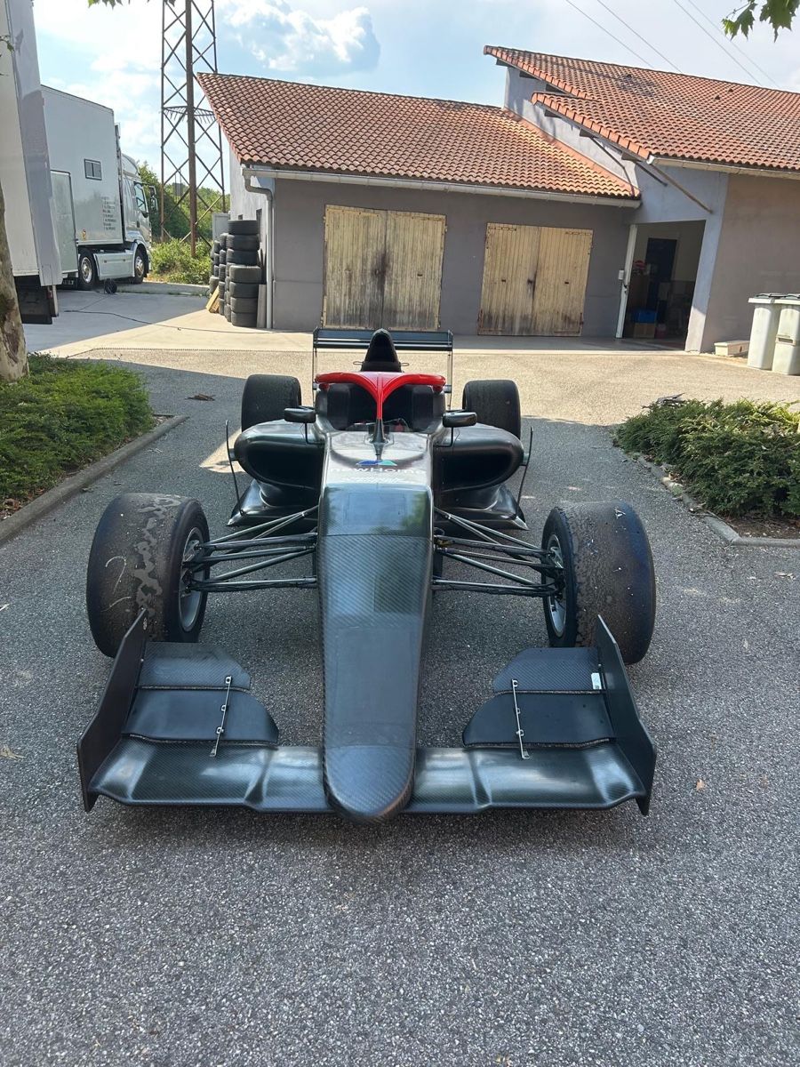 Renault Automobili: Formel Tatuus Regional 2020 – Usato da Islikon venduto da pink-fire-rose