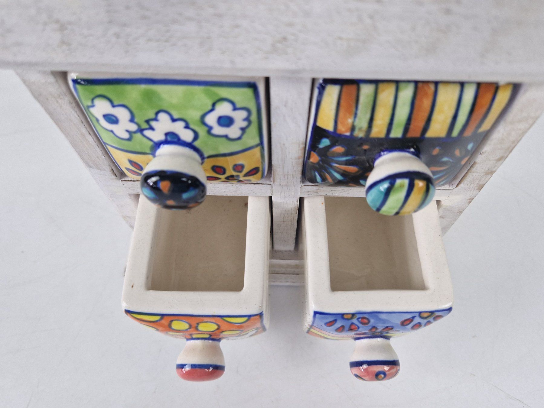 Commodes: Kleine weisse Kommode – D'occasion à Muhen par Restwert_Muhen 5