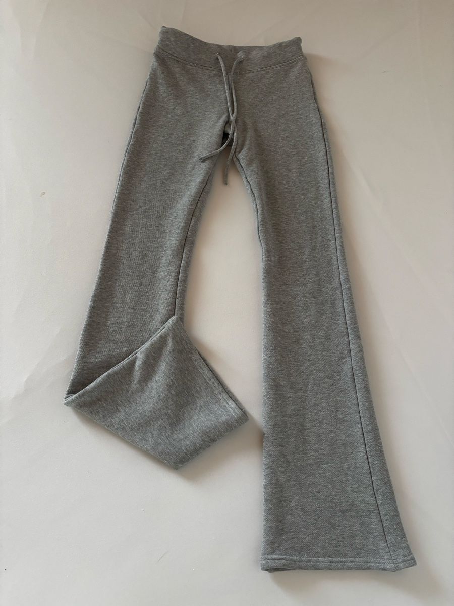 Zara Pantaloni: pantaloni Zara – Nuovo (secondo la descrizione) da Vouvry venduto da sha_rk5q 1