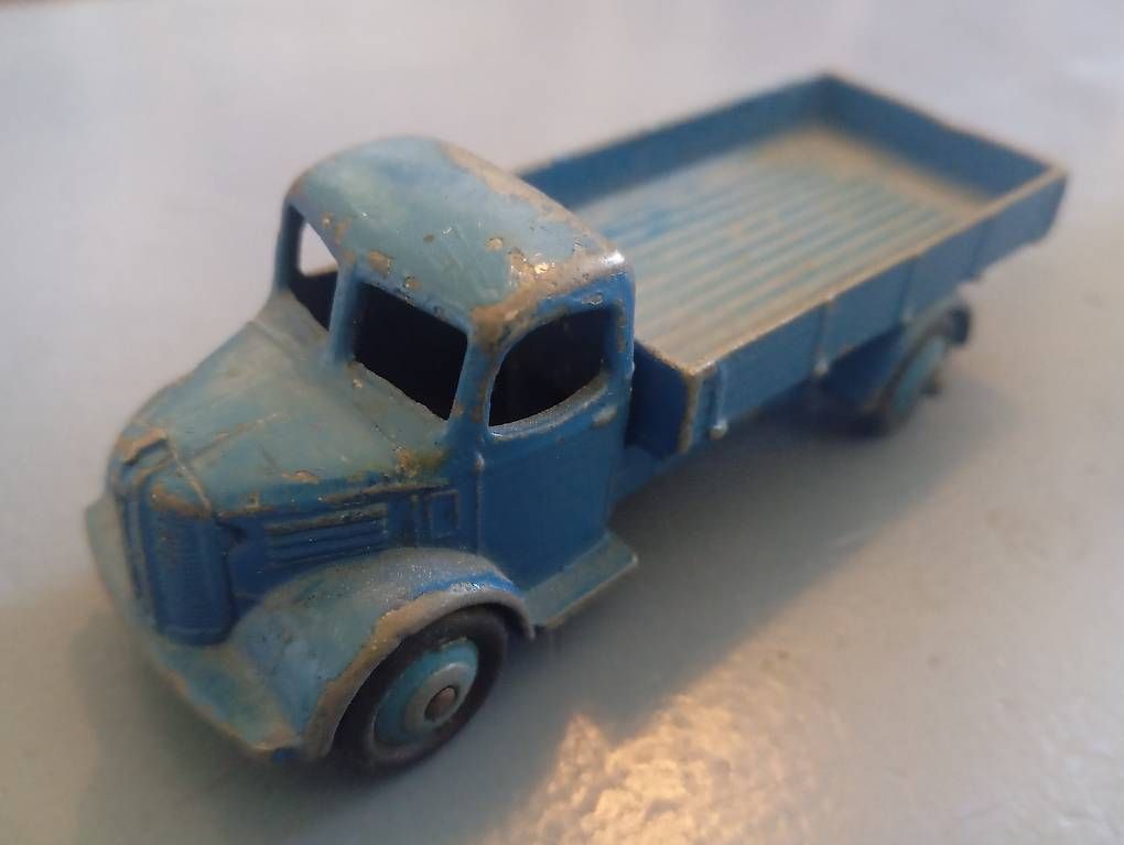 Dinky Toys Modellini d'auto: Dinky Toys Austin Nr 30 J – Usato da Basel venduto da Petergunn