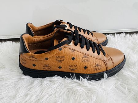 Stylische neue MCM Sneakers Gr. 38