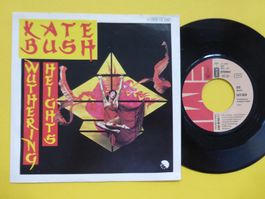Kate Bush – Wuthering Heights