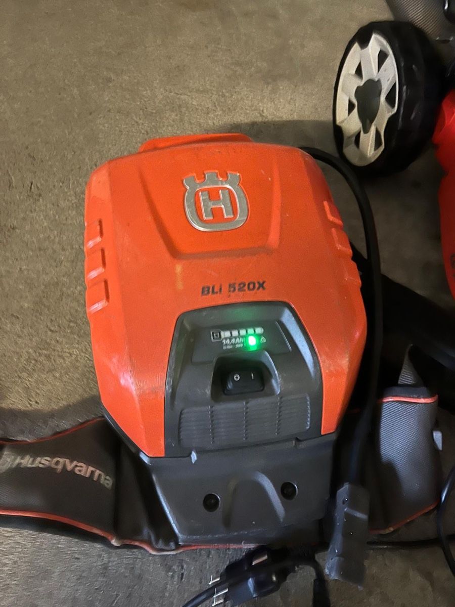 Alle Maschinen: Husqvarna Akku Garten Set  – Gebraucht aus Grenchen von daj_d7l2 5