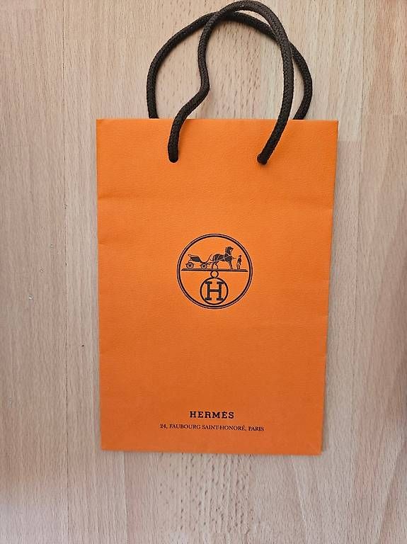 Borse: Hermès Papiertaschen Set  original, verschiedene Grössen – Usato da Zürich venduto da Elena231 1