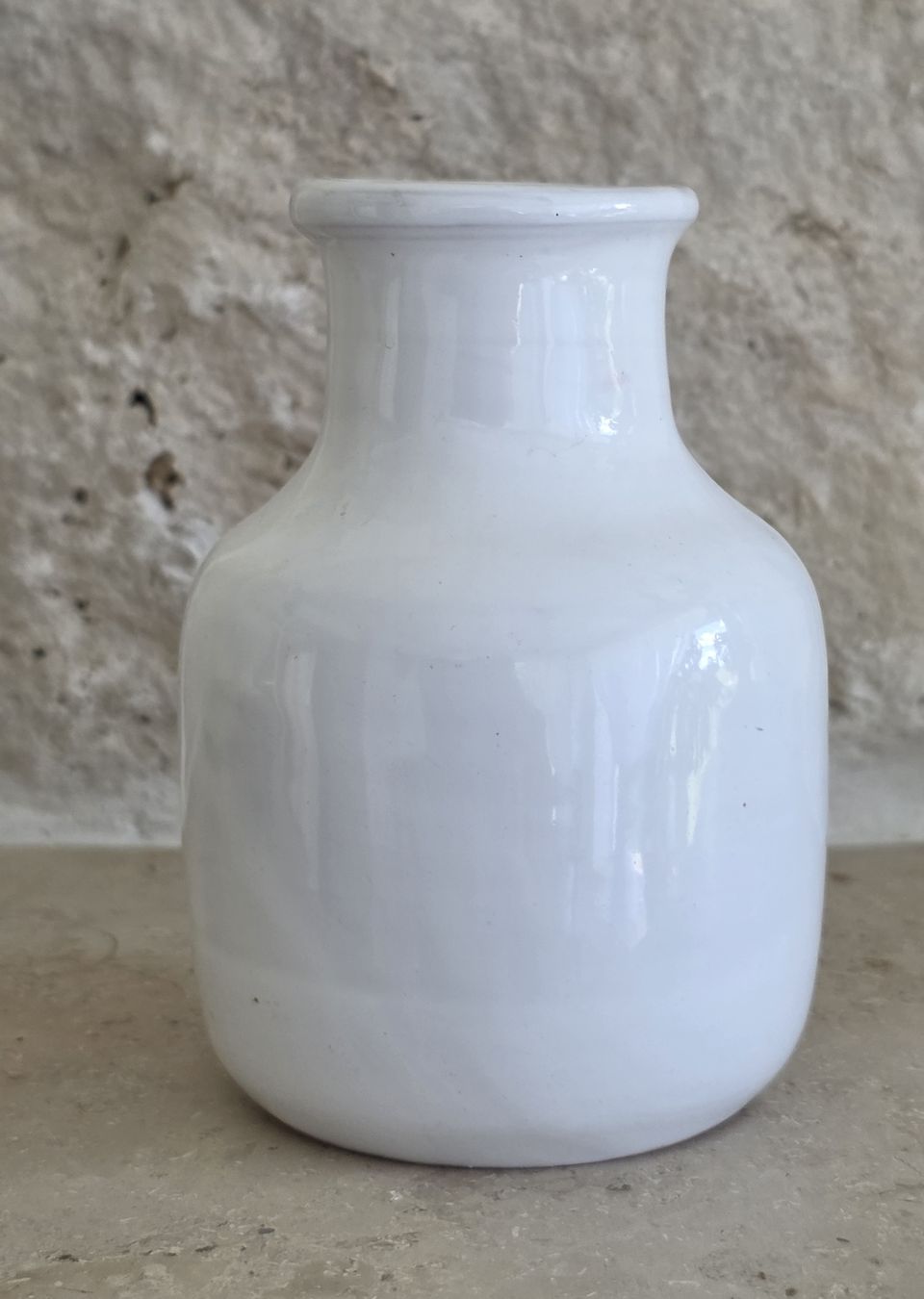 Vasen & Gefässe: Weisse Keramik Vase klein Top  Zustand – Gebraucht aus Rheinsulz von Gilea