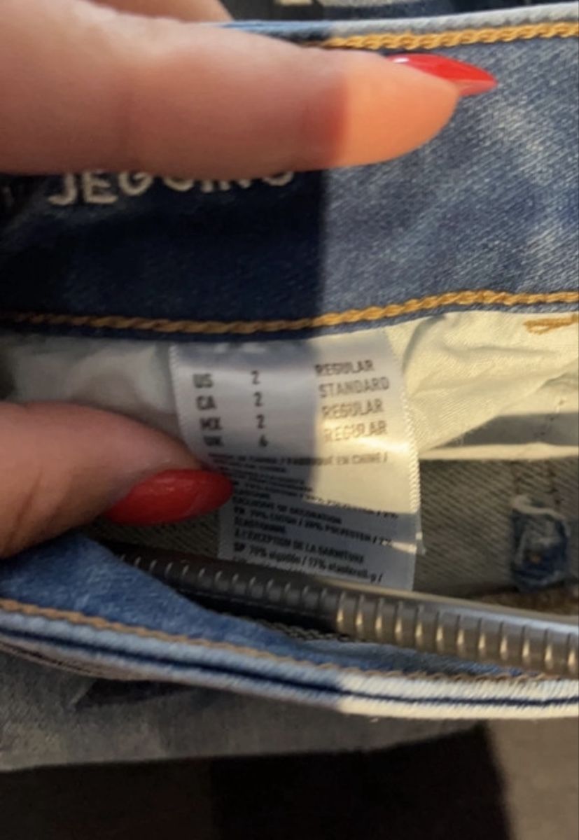 American Eagle Jeans: Jean American Eagle déchiré taille basse – Usato da Estavayer-le-Lac venduto da Iness_oth 5
