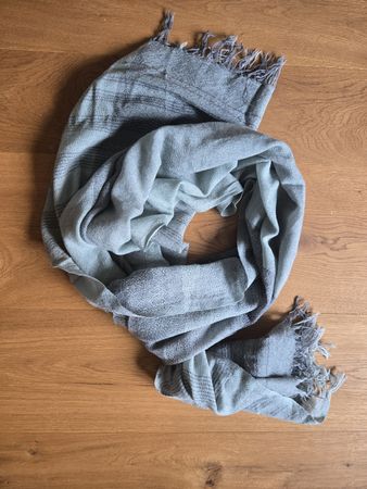 Schöner Schal von Luisa Cerano