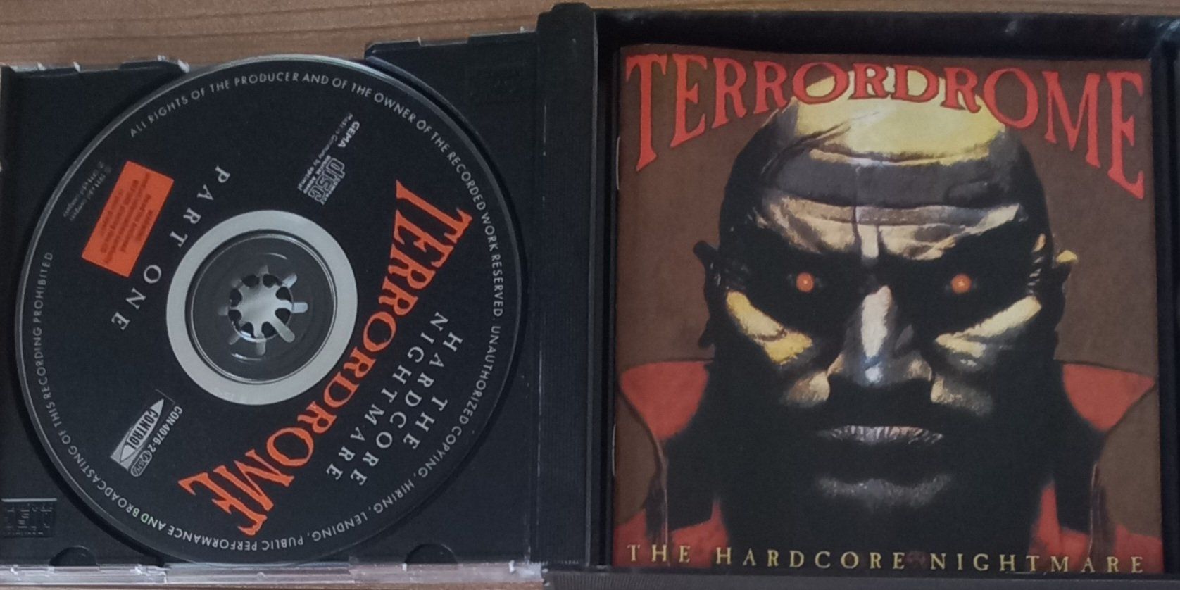 CD: 3 CD TERRORDROME MIT 45 TITELN – Usato da Thayngen venduto da andielsener 2