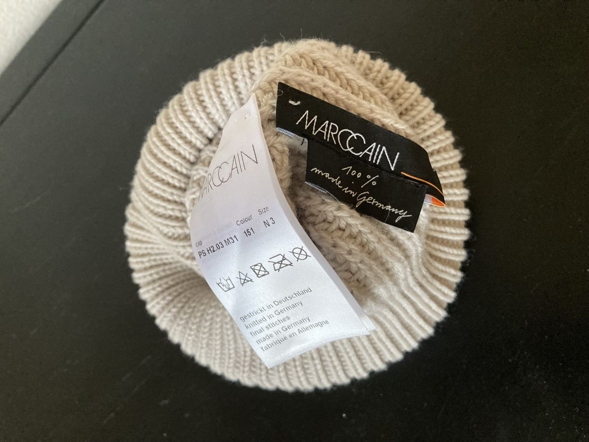 Foulard & Sciarpe: Mütze und Schal von Marc Cain – Usato da Bettlach venduto da Valgoy 2