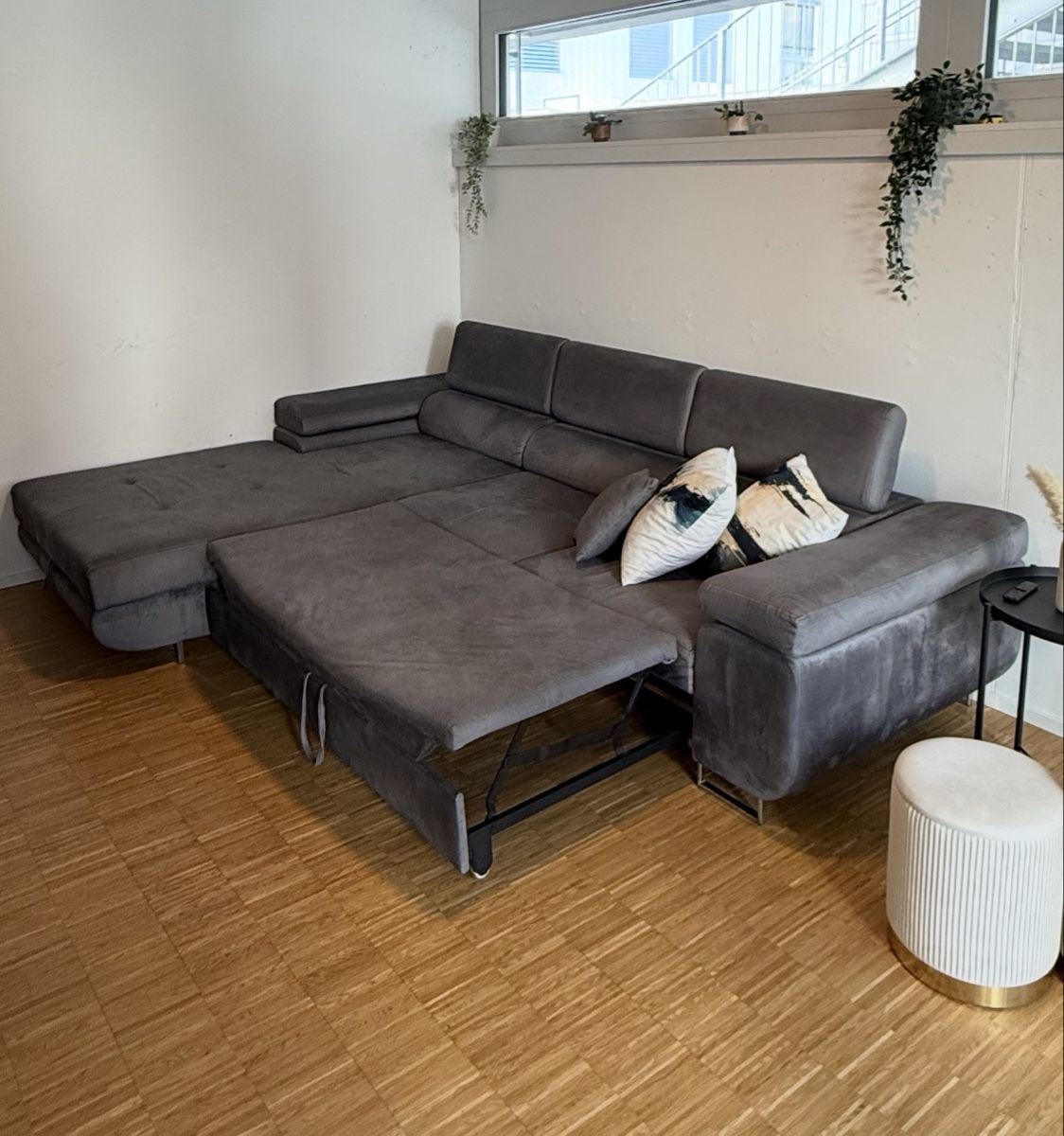Sedie a sdraio: Sofa with Extendable Chaise – Usato da Zollikerberg venduto da mam_z6gz