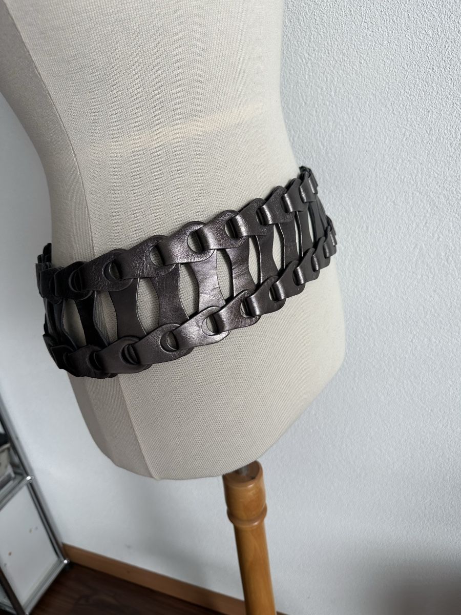 Marc Cain Cinture: MARCCAIN Gürtel Leder 5/88 silber/schwarz – Nuovo (secondo la descrizione) da Rüti ZH venduto da alfaromeo96 3