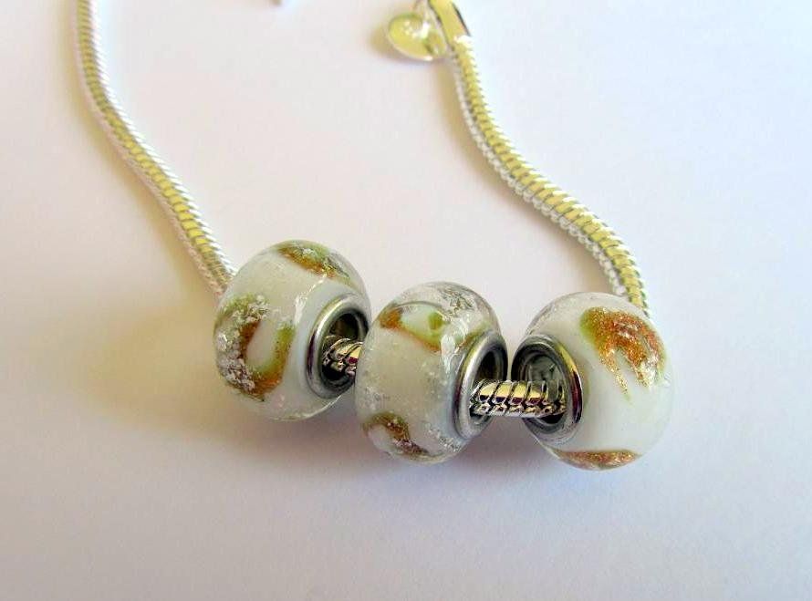 Perlen (unechte): Lampwork Weisse Glasperle, Glass Bead – Neu (gemäss Beschreibung) aus Langenthal von flowersNbirds 1