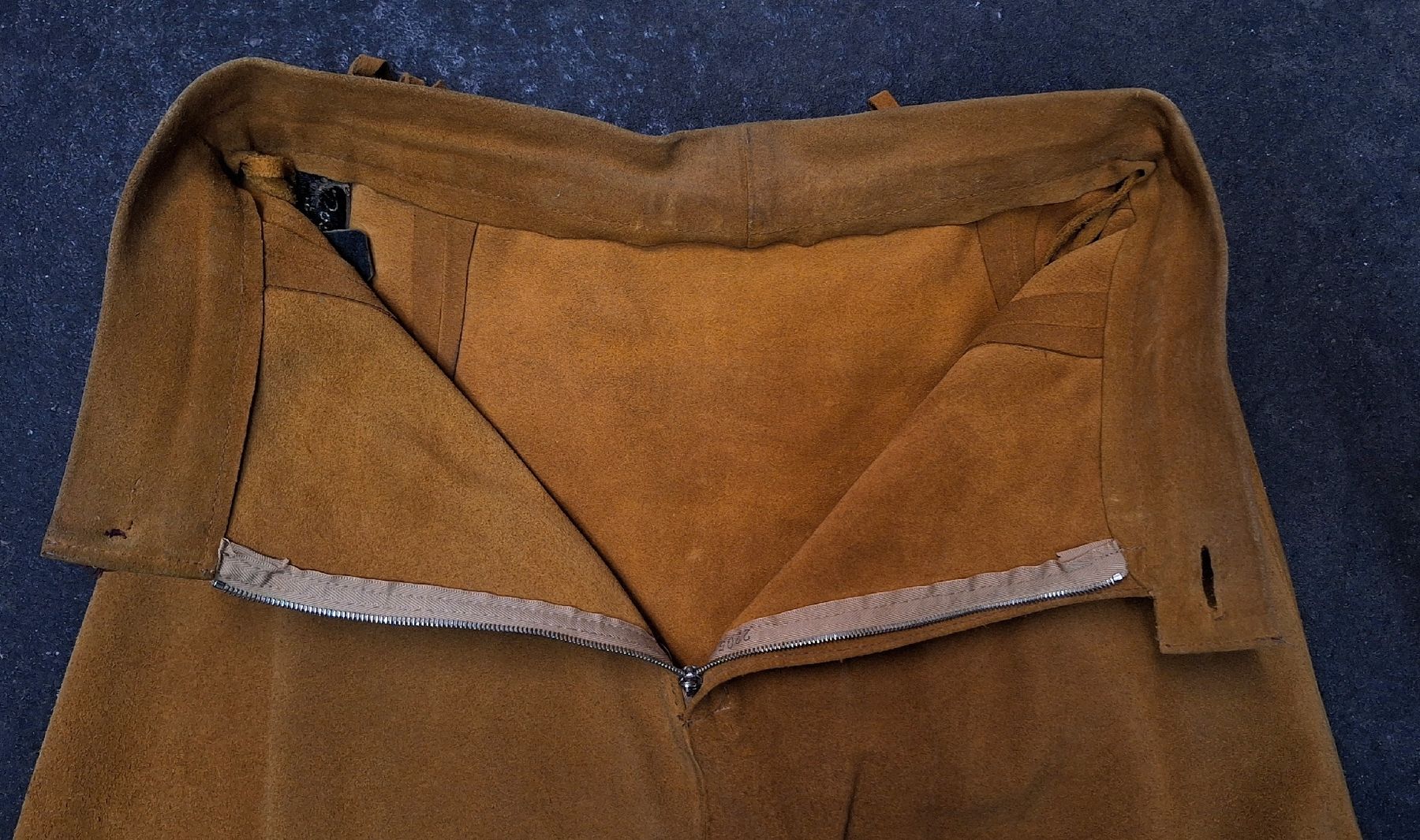 Gonne: cooler 80-er  vintage Wildleder Minirock 🔥 – Usato da Emmenbrücke venduto da abu_9mj8 9