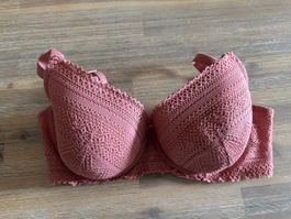 Etam soutien gorge numéro 4 / 75 E
