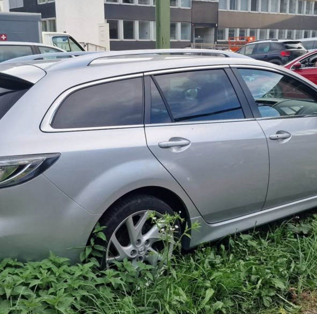 Mazda Automobili: Mazda 6 2.2 diesel – Usato da Spiez venduto da bes_qyh8 1