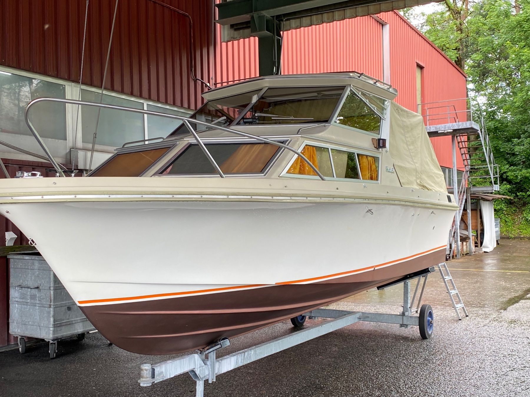 Windy Barche: Windy 24 HC Motoryacht – Usato da Amden venduto da dubaibaba