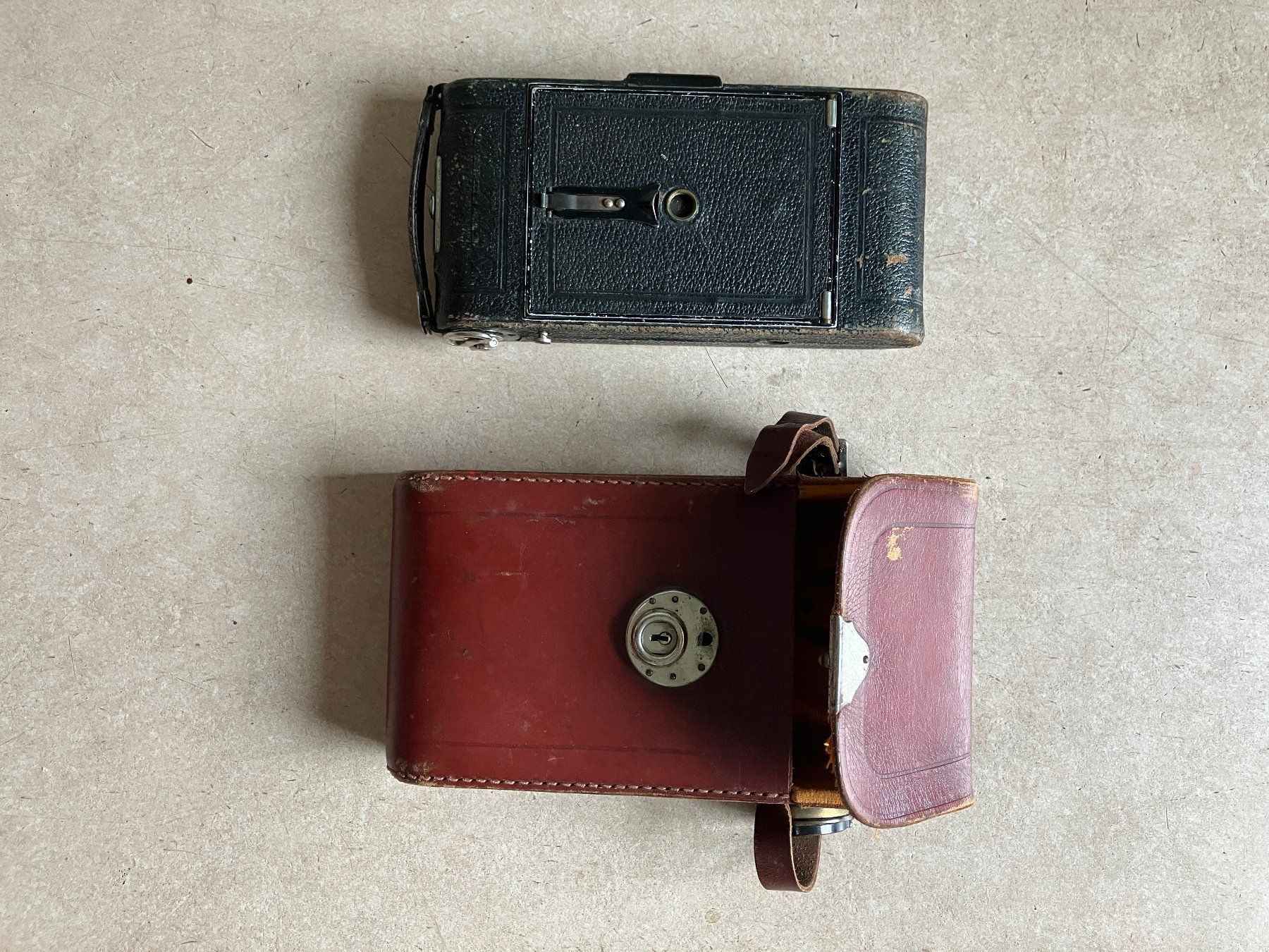 Voigtländer Fotocamera: Voigtländer Rollfilmkamera – Usato da Basel venduto da rx8c 3