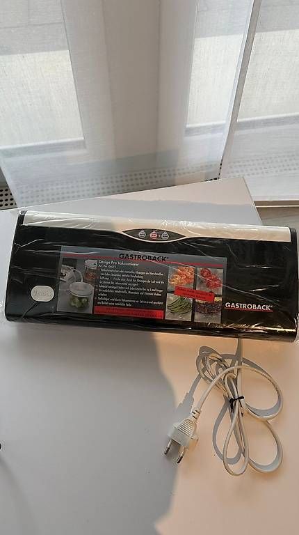 Elettrodomestici da cucina: Vakuumiergerät – Usato da Hausen AG venduto da Nah5yj