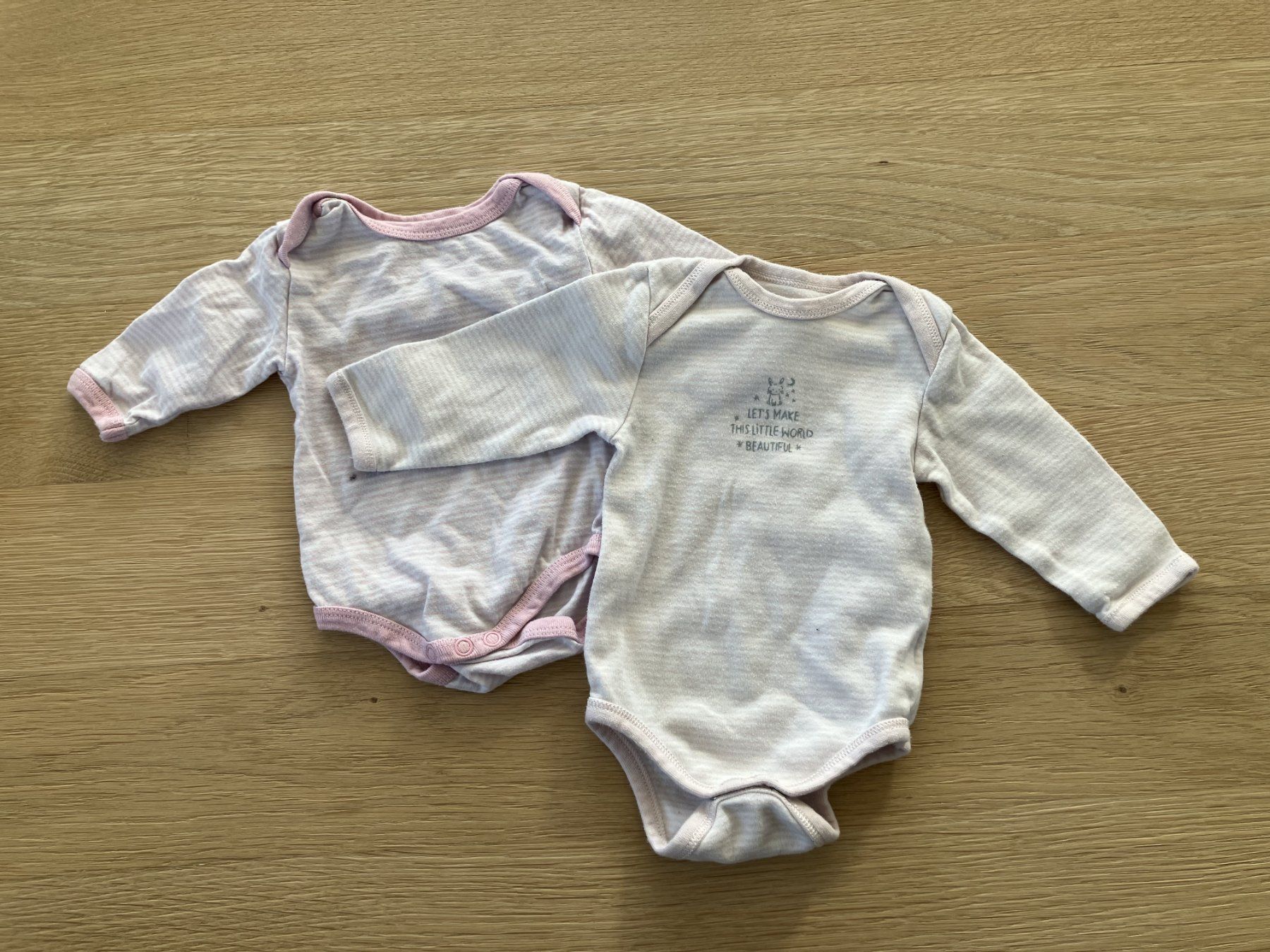 Lotti & Set di vestiti: 2x Naturaline Body Gr 50 und 56 – Usato da Zürich venduto da tscherel