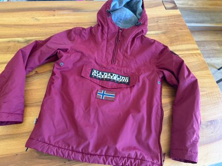 Lässige Napapijri Schlupfjacke Weinrot Grösse XS