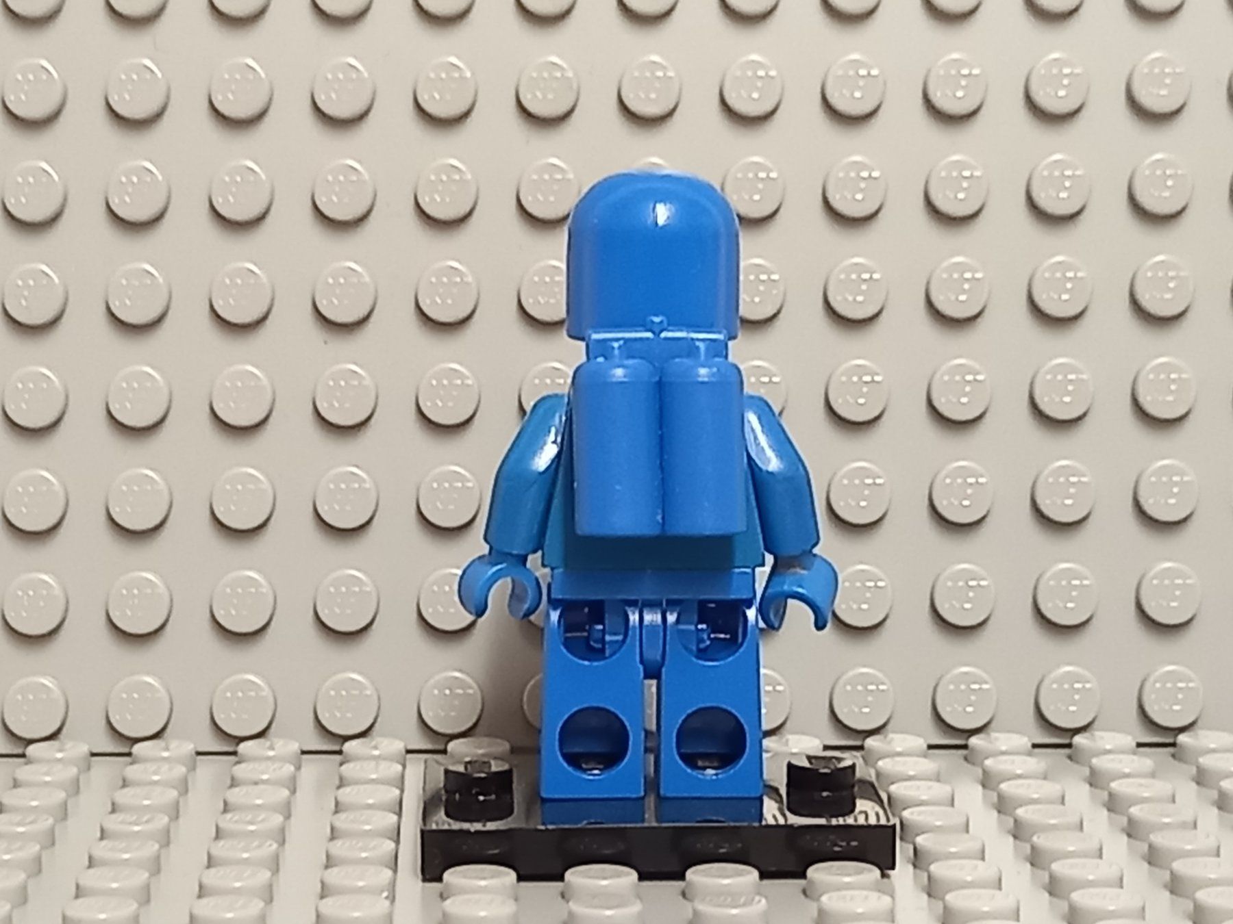 Lego Spielzeuge: Lego Minifigur Classic Space sp004 Blue – Gebraucht aus Derendingen von Boeni80 1