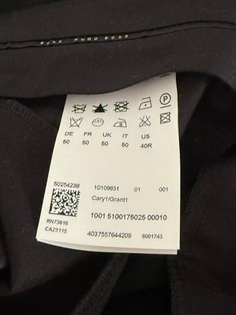 Hugo Boss Completi: Smoking Hugo Boss – Nuovo (secondo la descrizione) da Lausanne venduto da Demolay 3