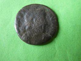 uralte Bronzemünze Kopf nach rechts  16 mm     1.54   g