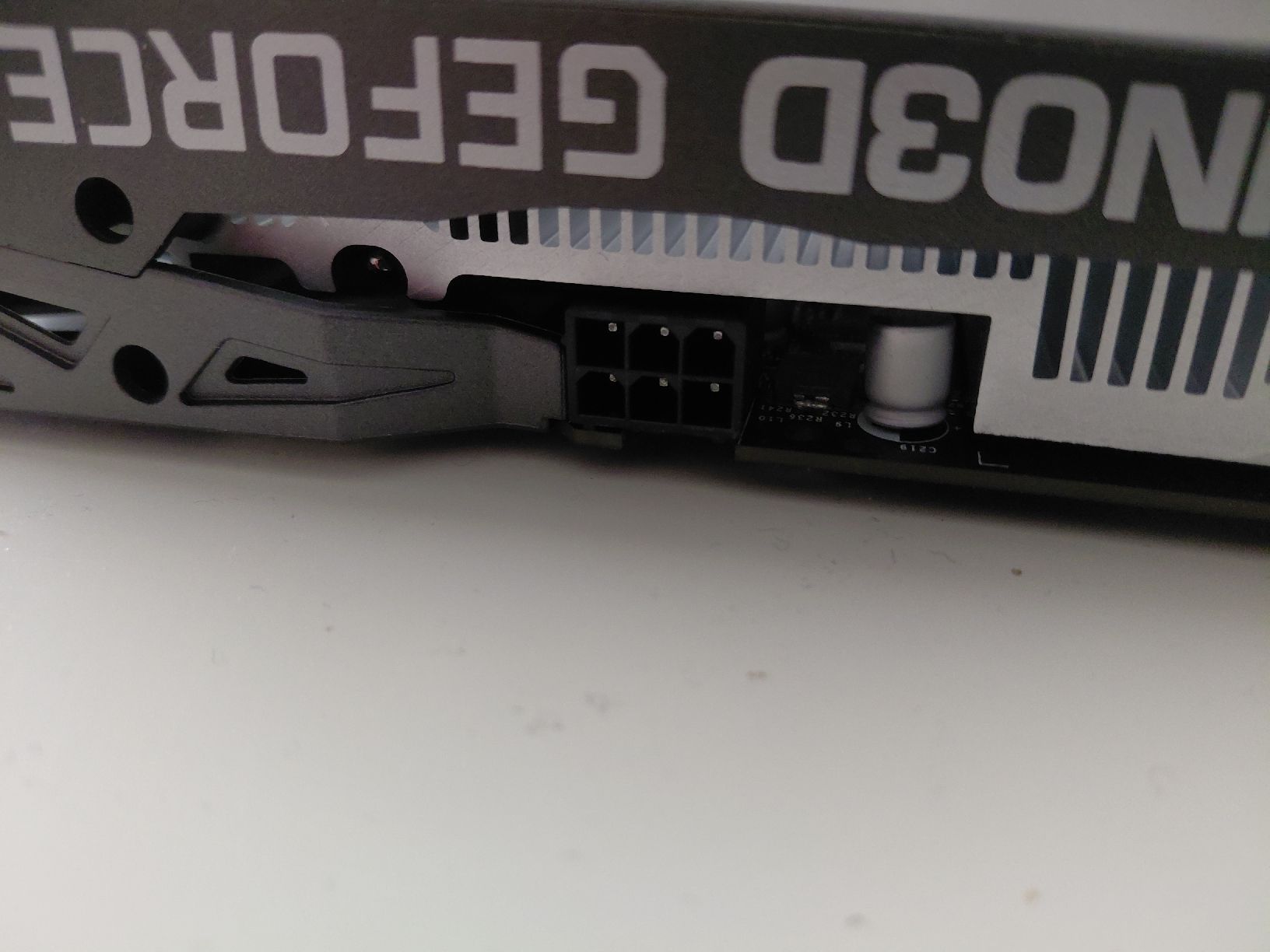 Schede grafiche: Grafikkarte INNO3D Geforce RTX 3050 8GB – Usato da Zürich venduto da ang_6yk2 2