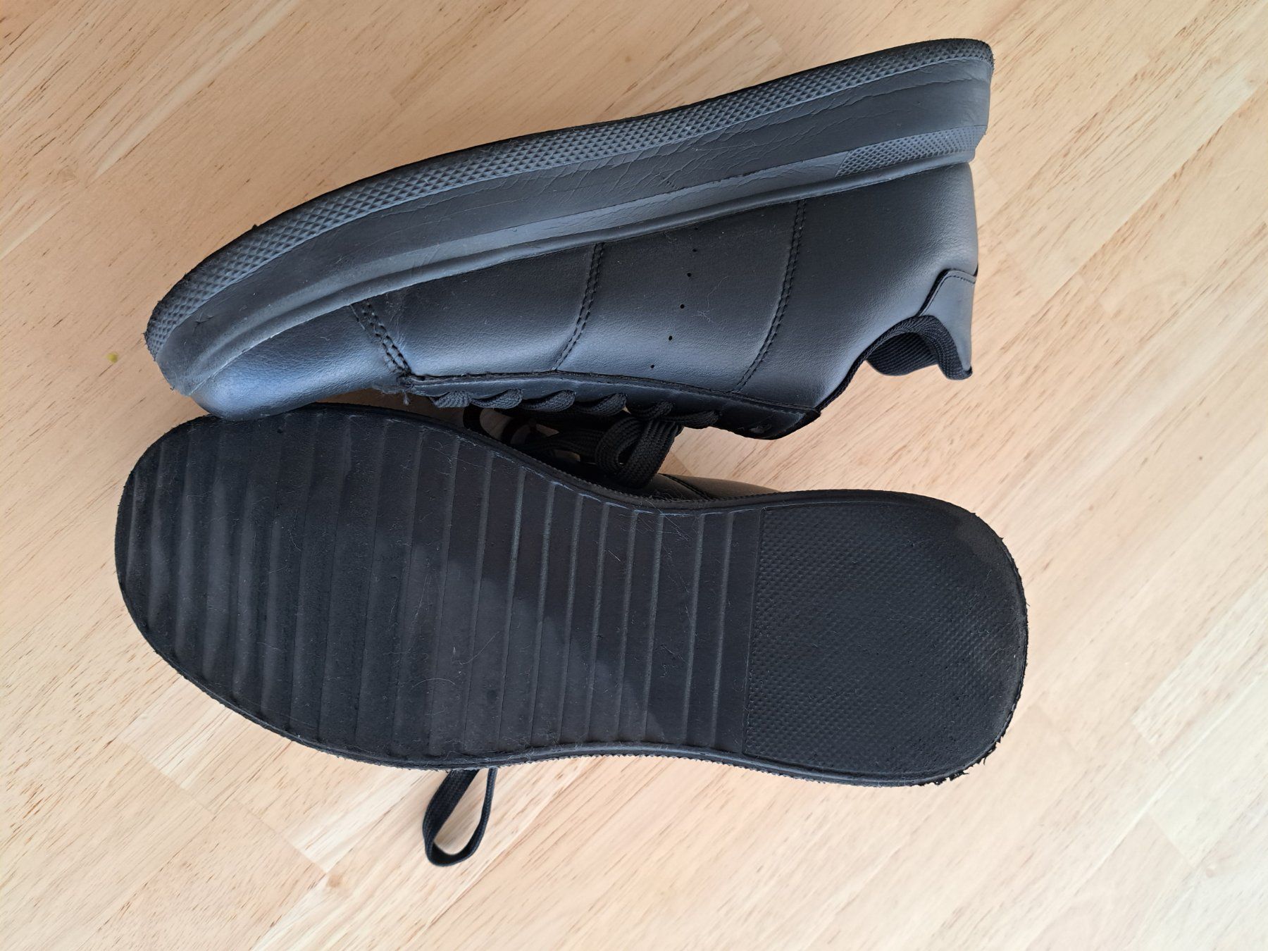 Scarpe da uomo: Schuhe 40 – Usato da Dietikon venduto da Betka08 1