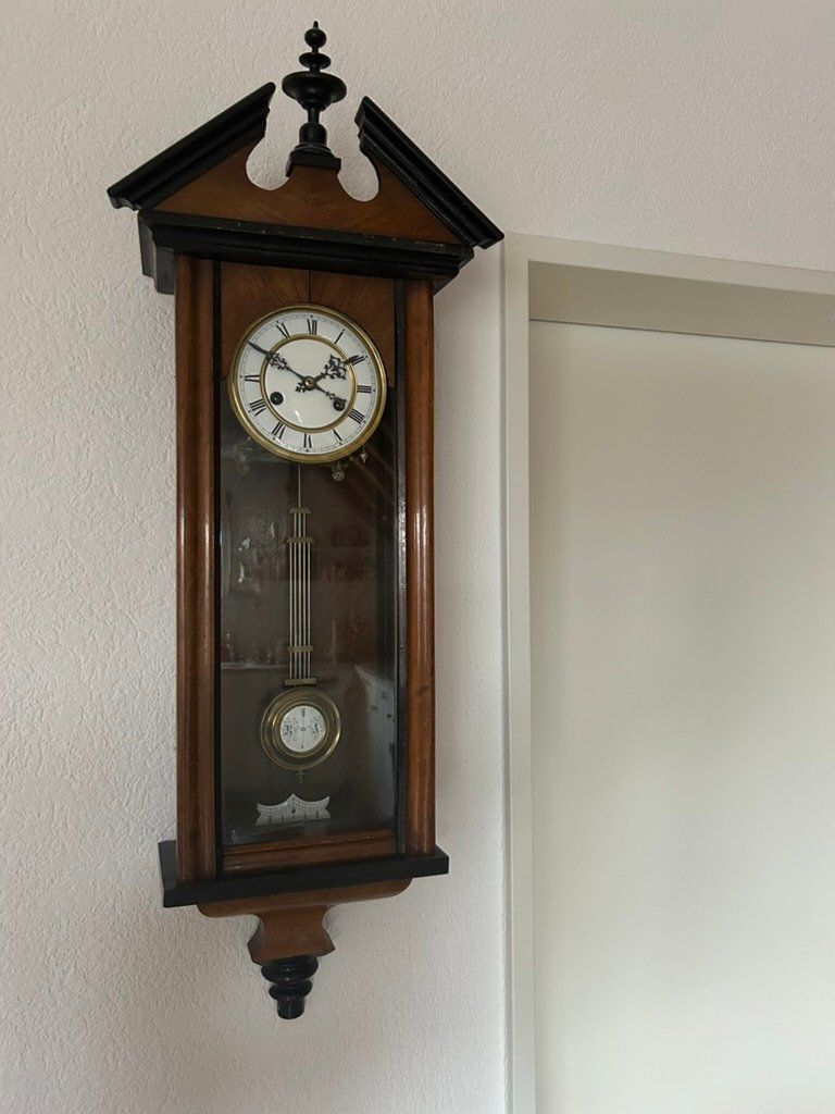 Uhren: Antike Wanduhr / Pendeluhr / Regulator – Gebraucht aus Bubikon von dialabarla