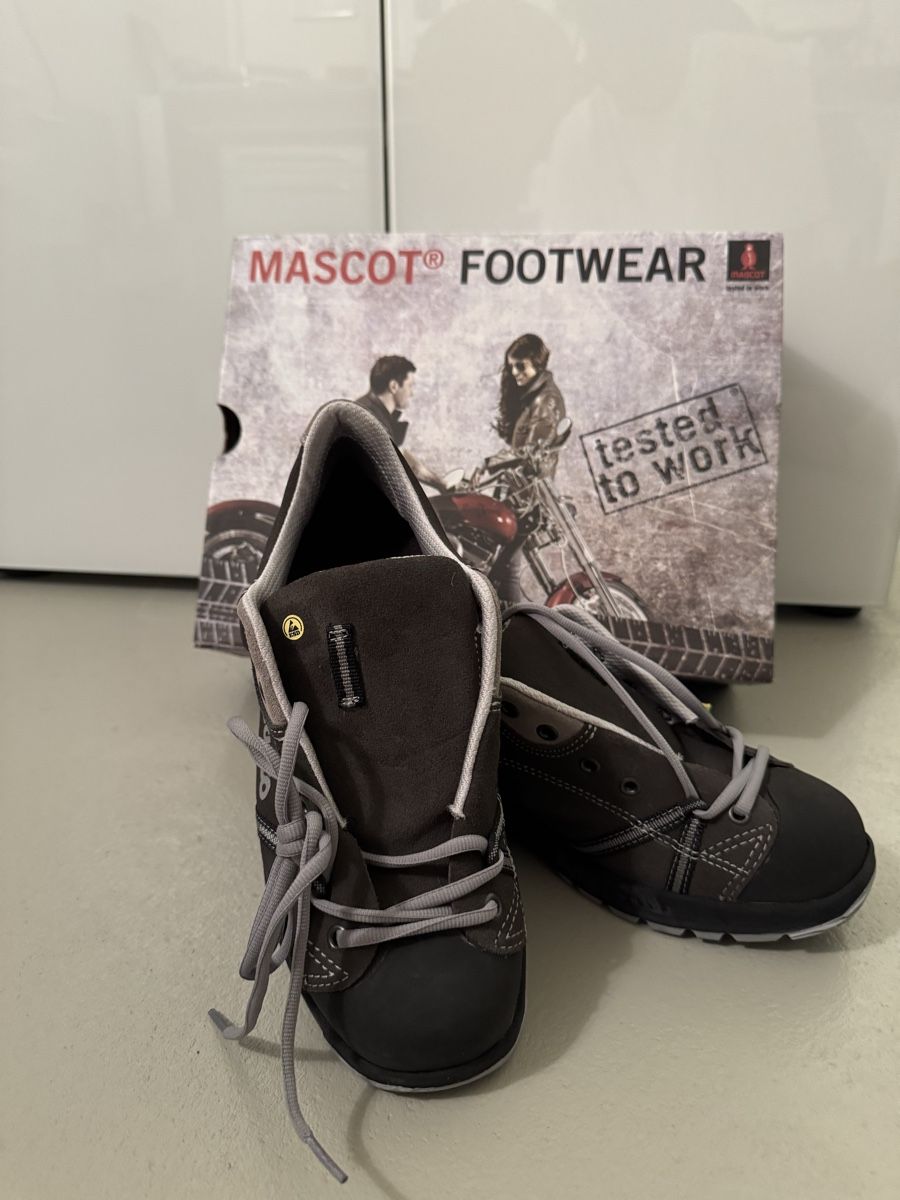 Herrenschuhe: Arbeitsschuhe – Neu und originalverpackt aus Dübendorf von Loic_18