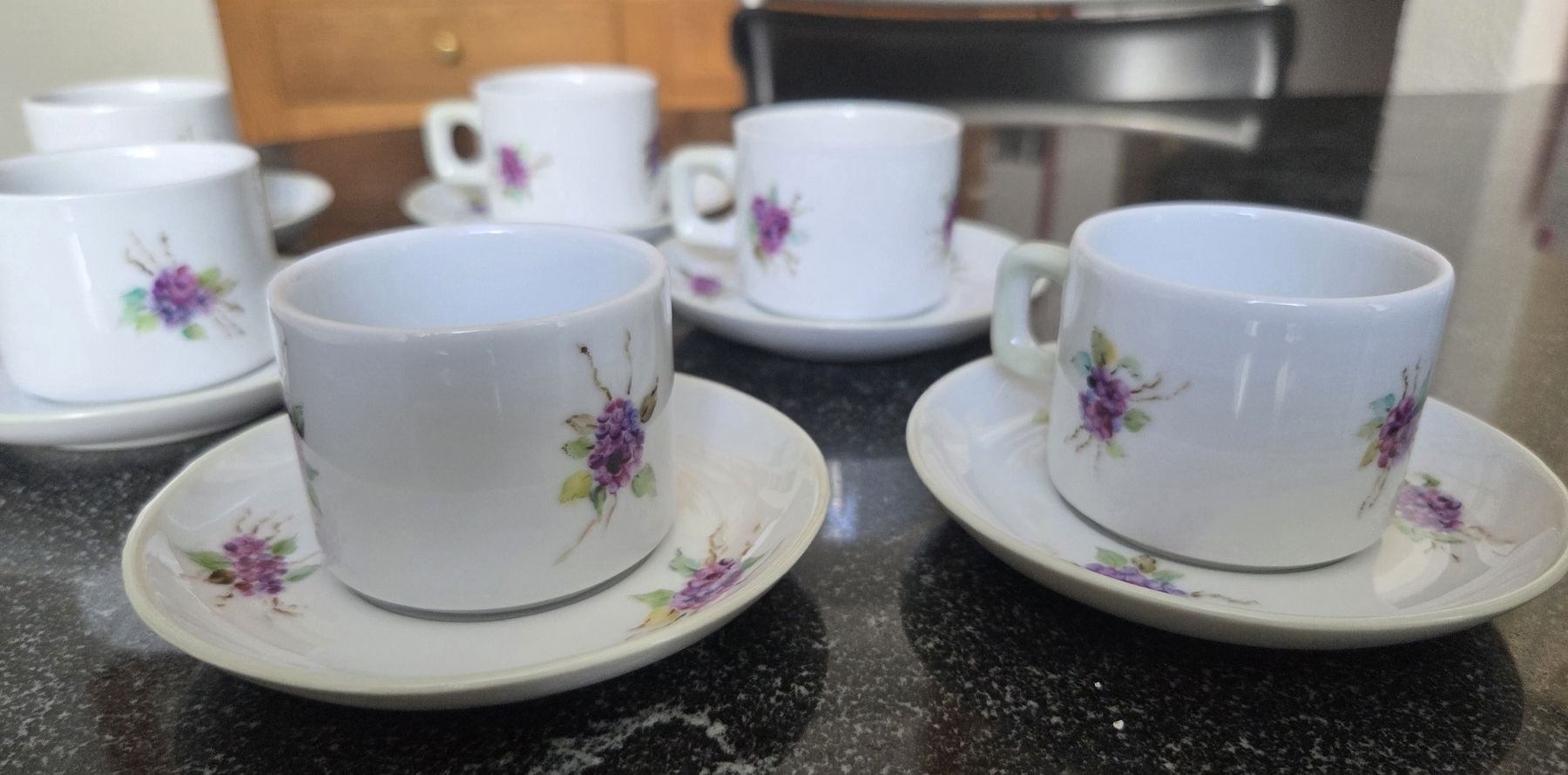 Set di piatti: Esspresso Service handgemahlt, Kaffee, Tee 6 teilig – Usato da Klingnau venduto da Groofty69 2