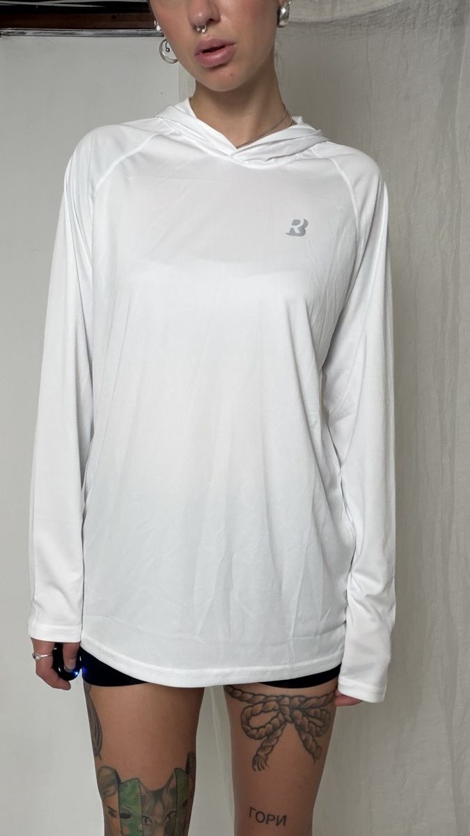 Pullover & Sweatshirts: White hiking hoodie  – Gebraucht aus Knonau von Grapesvintage 2