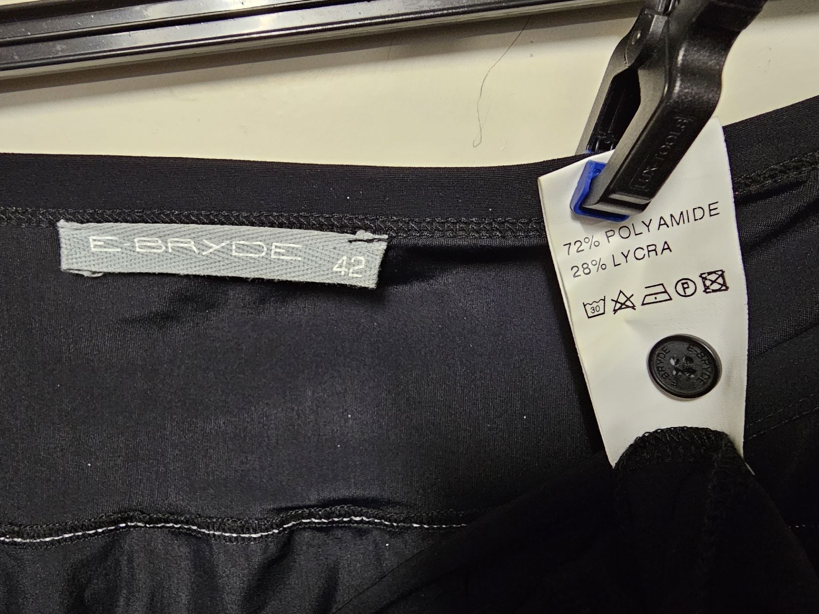 Röcke: Jupe Noire E-Bryde en lycra/Découpes ajourées/Chic/T:40 – Neu (gemäss Beschreibung) aus Basel von Paloma6261 6