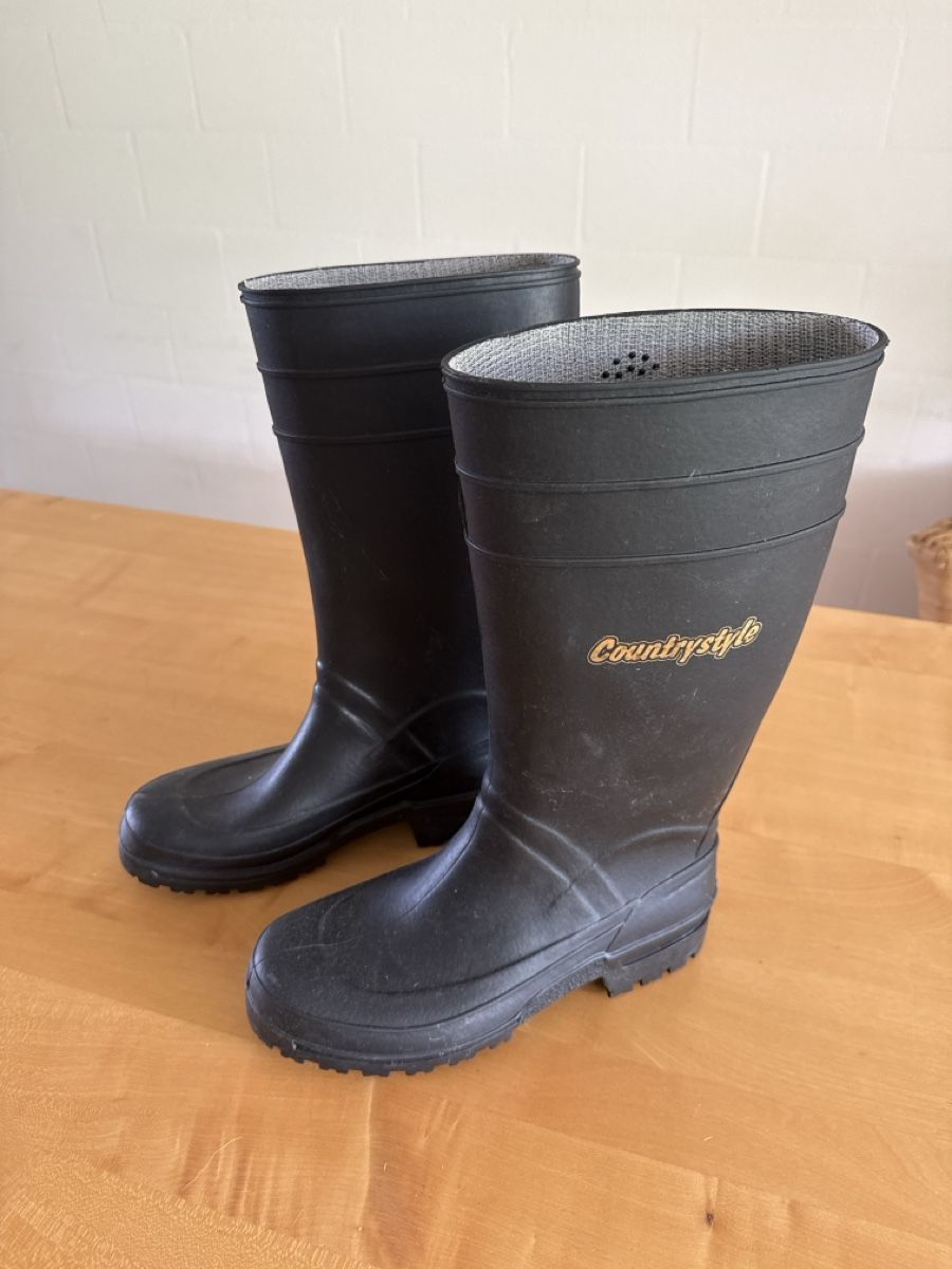 Scarpe da uomo: Gummistiefel, schwarz, Grösse 43 – Usato da Hünenberg See venduto da Cheetah4 1