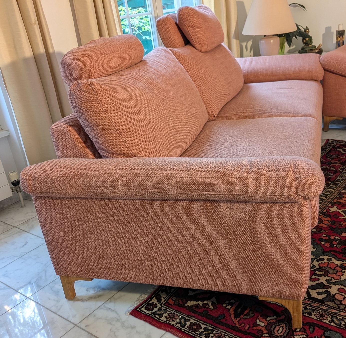 Livique Divani: 3er Sofa lachsfarbig 223cm lang – Usato da Giffers venduto da agu25 3