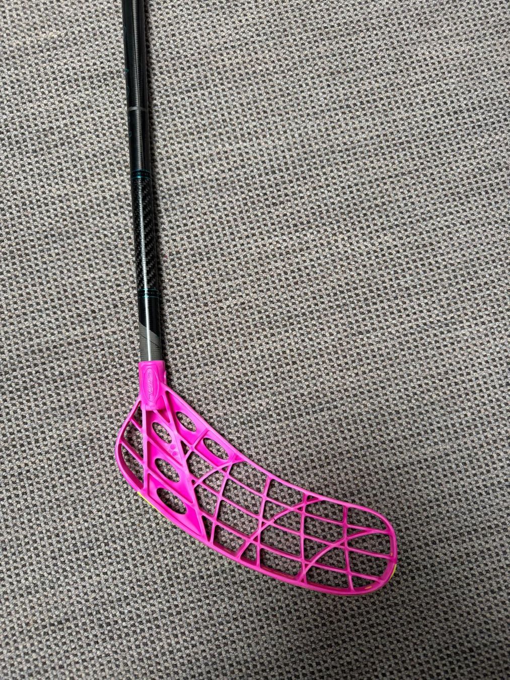 Unihockey: Unihockey Schläger full carbon 29flex Profi – Usato da Seengen venduto da sro_j7vq 2