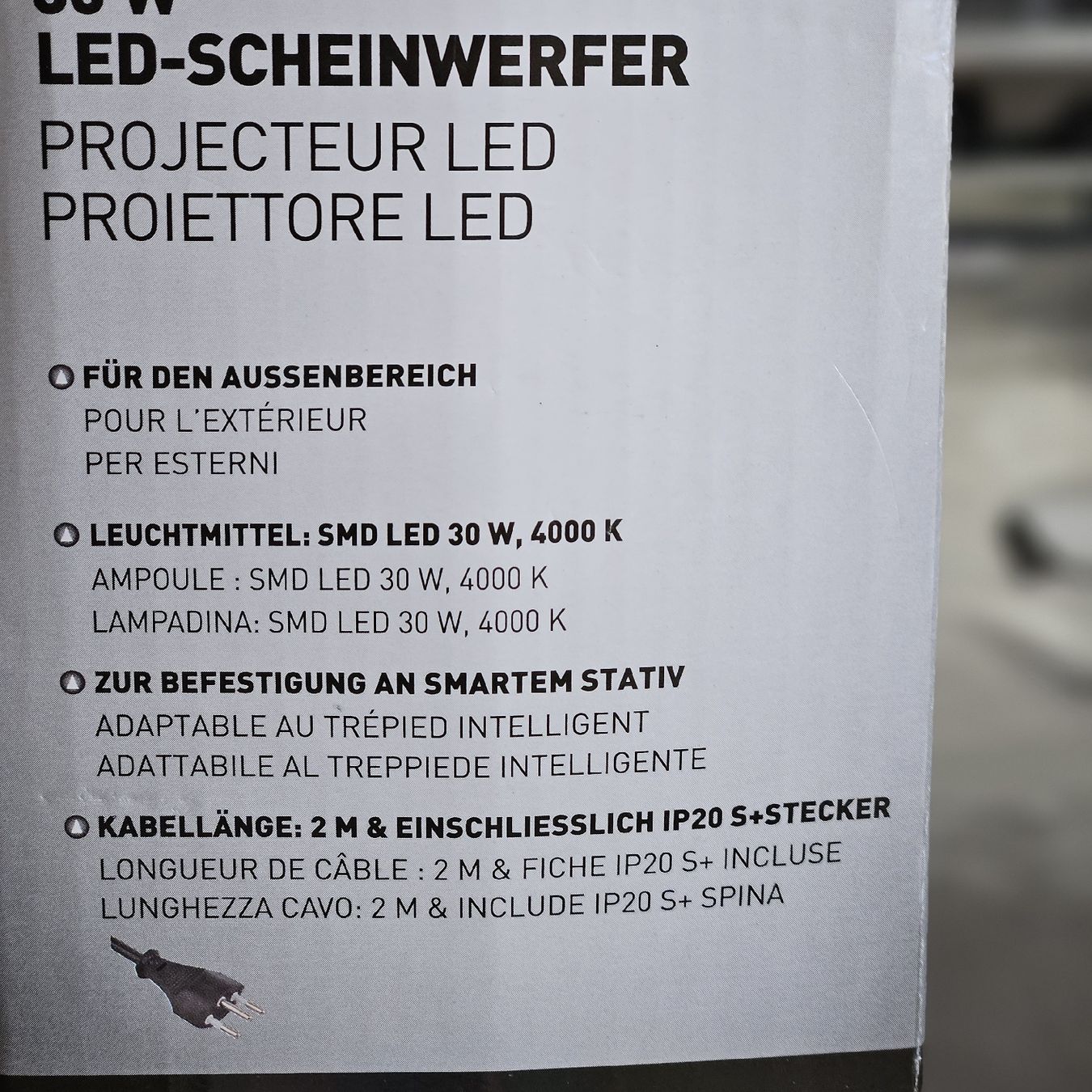 Lampen: projecteur avec trépied AYCE – Gebraucht aus Céligny von mon_h2ks