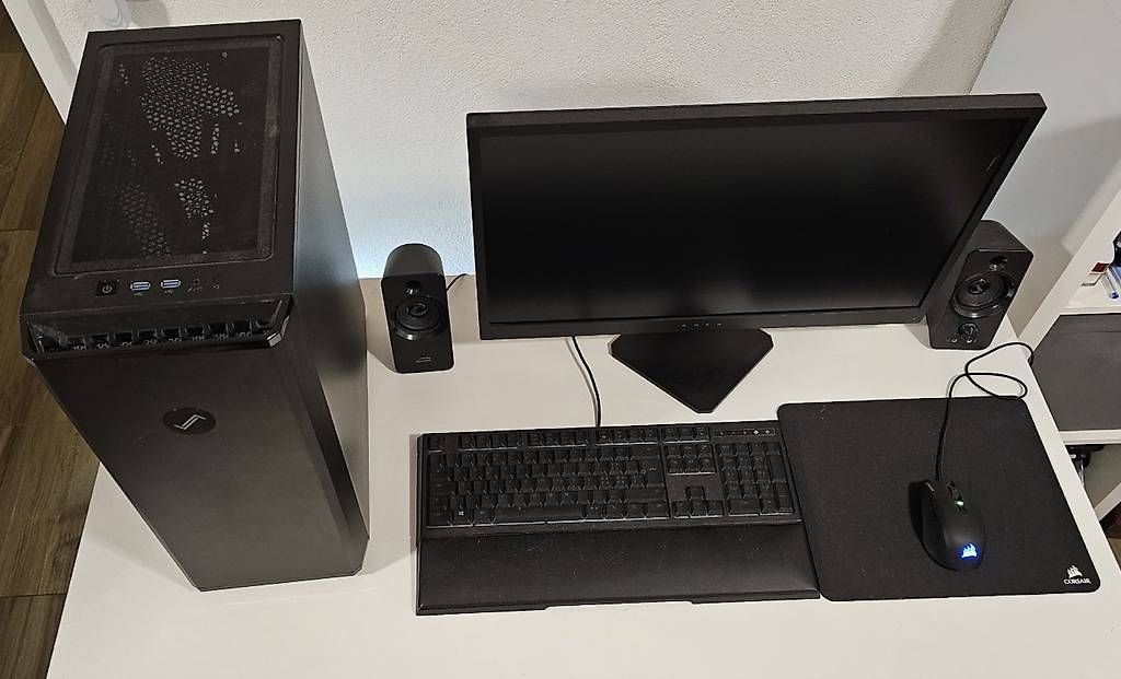 PC: Gaming PC inkl. OMEN Bildschirm & Zubehör – Usato da Frick venduto da sud_t7tz