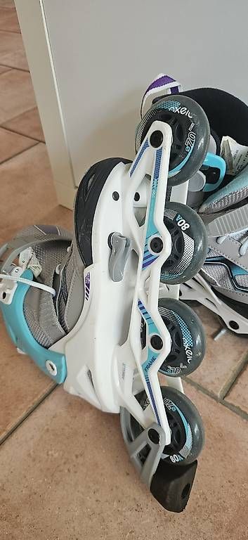Pattini in linea & Pattini a rotelle: Roller enfant évolutif Decathlon et set protection – Usato da Daillens venduto da Virginie1306 2