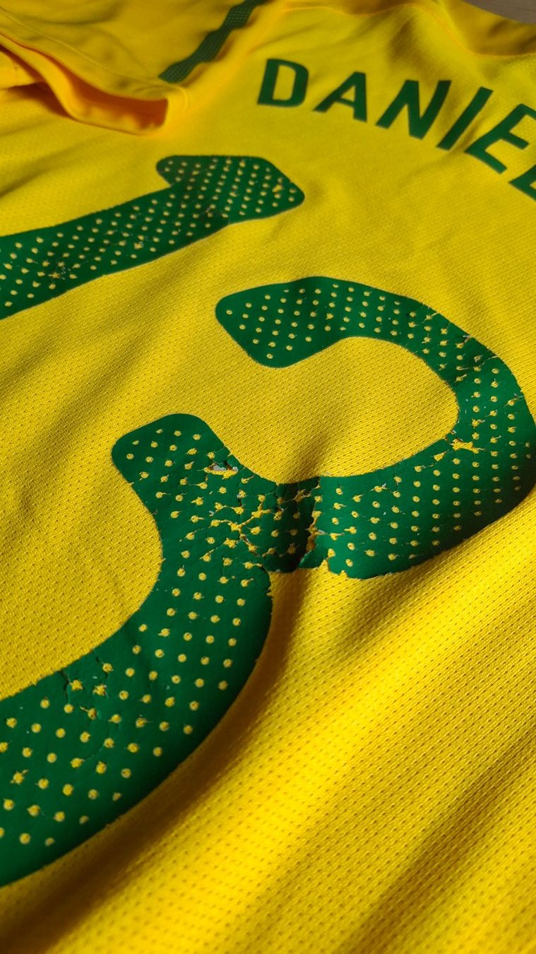 Nike Canottiere & Pantaloni: Nike Brésil World Cup 2010 Maillot Player Issue Authentic – Usato da Yverdon-les-Bains venduto da flo_8fgr 4