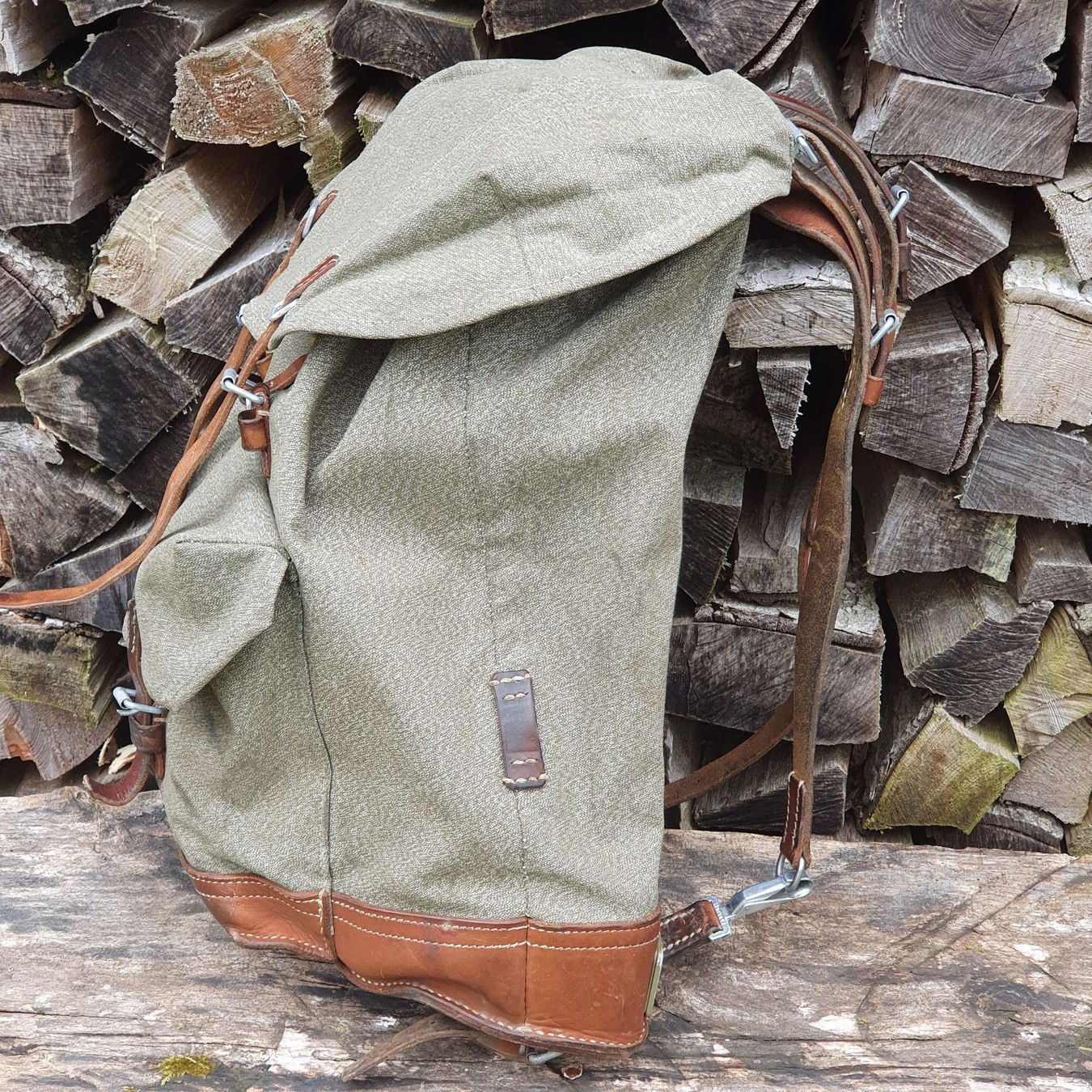 Ausrüstung & Ersatzteile: Militärrucksack – Antik aus Burgistein von maia13 2