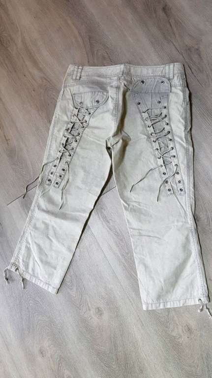 Pantaloni: Spezielle Sommerhose 40 – Usato da Bätterkinden venduto da Elefantenzoo 1