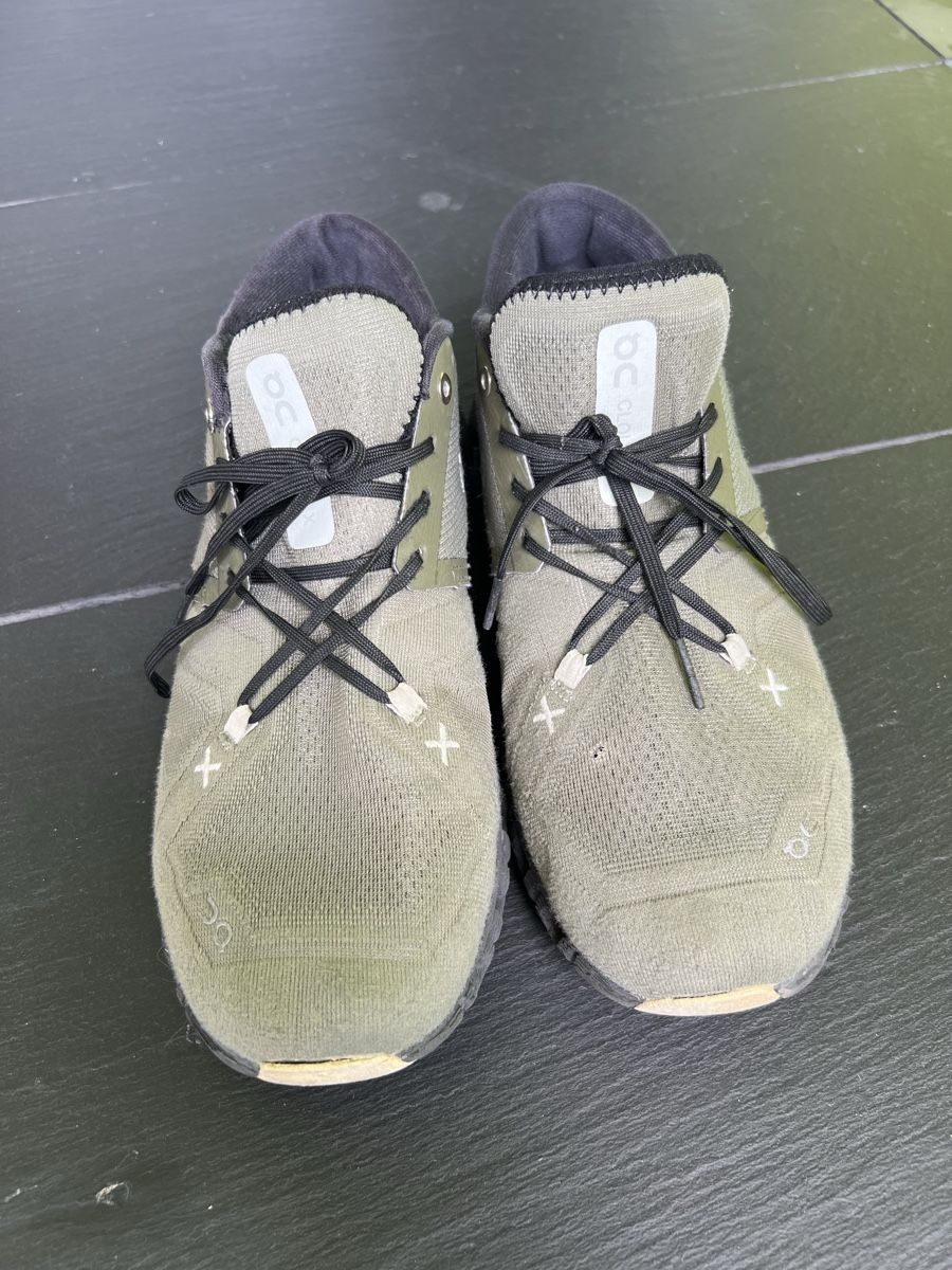 On Chaussures hommes: On Cloud X Gr: 42 – D'occasion à Holziken par 181281 2
