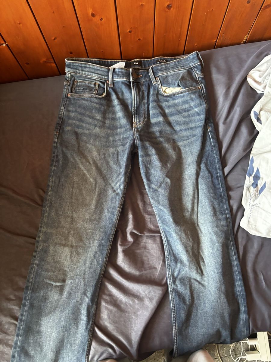 C&A Jeans: Jean classique – Usato da Neuchâtel venduto da ase_qrc7