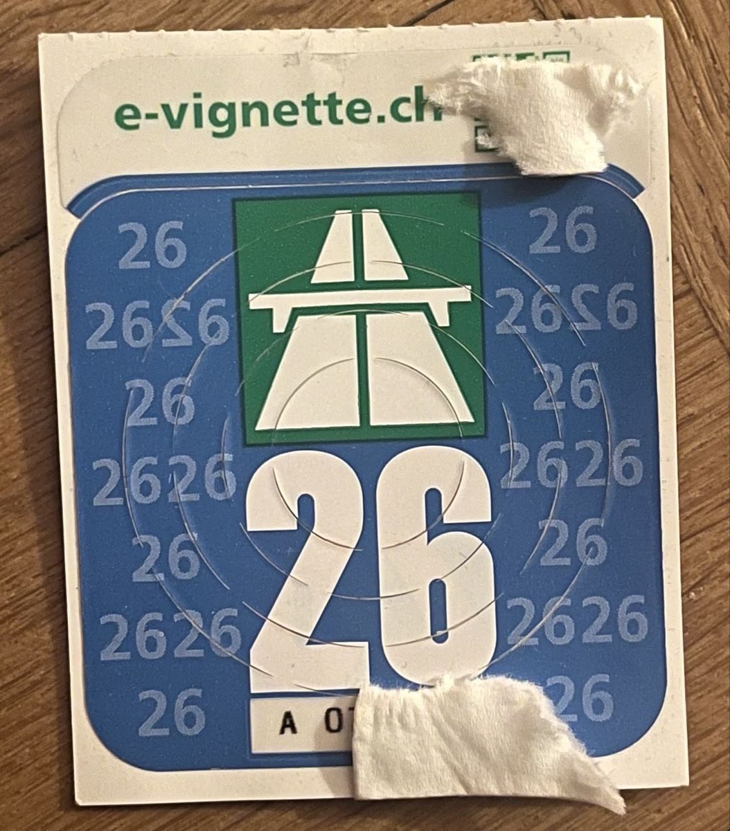Autobahnvignetten: Schweizer Autobahnvignette 2026  – Neu und originalverpackt aus St. Gallen von Allu90er