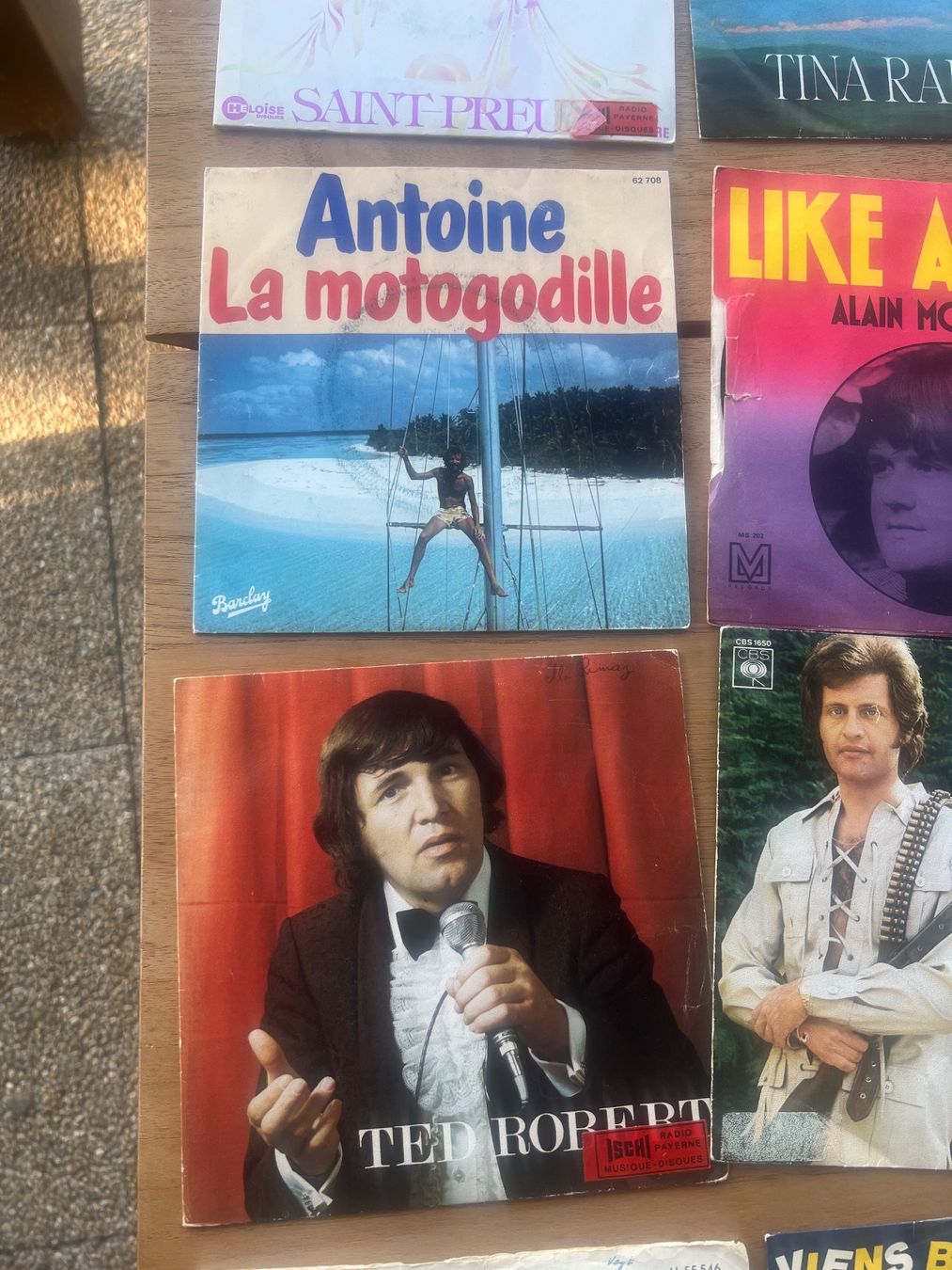 Vinyles: 8 disques et 1 k7 – D'occasion à Lugnorre par jul_lnh6 1