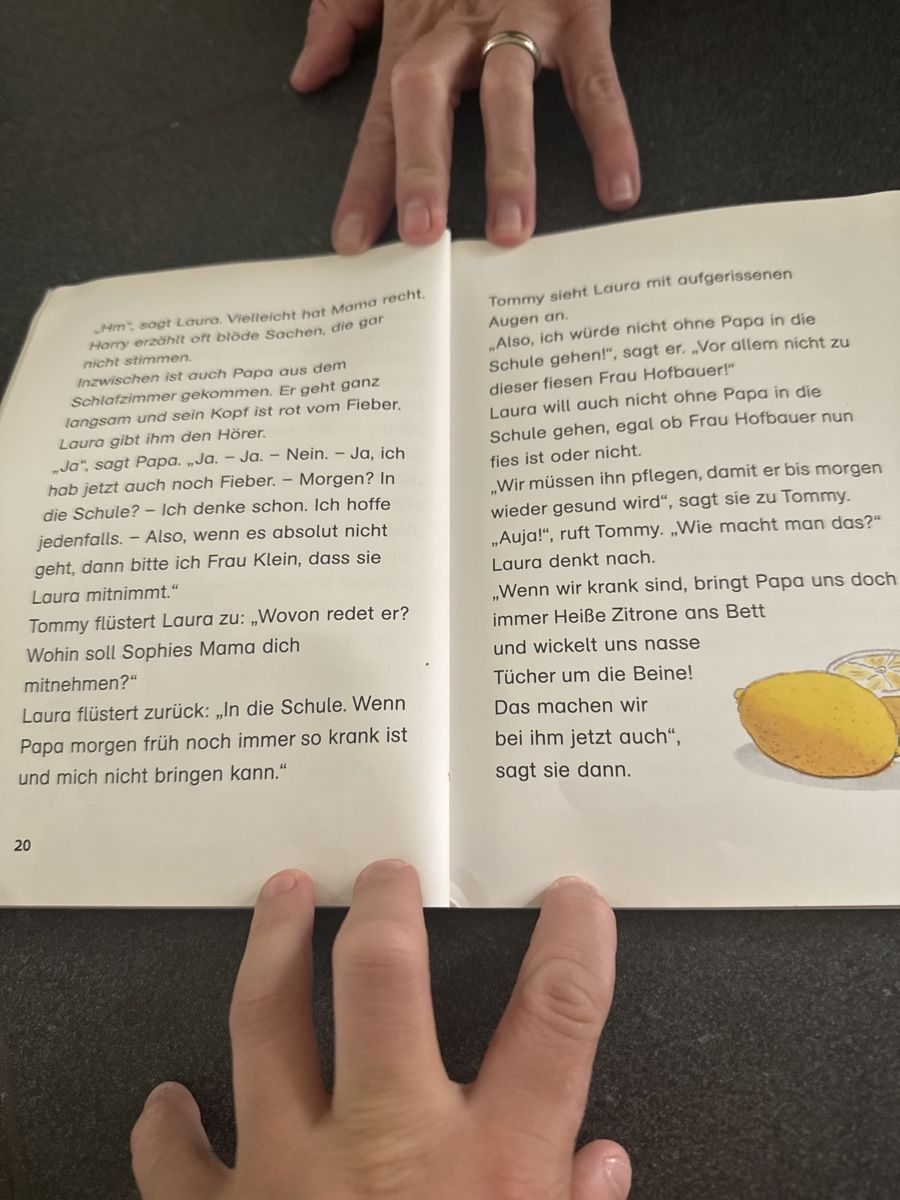 Libri: Laura kommt in die Schule – Usato da Buttikon SZ venduto da Kellerabteil 2