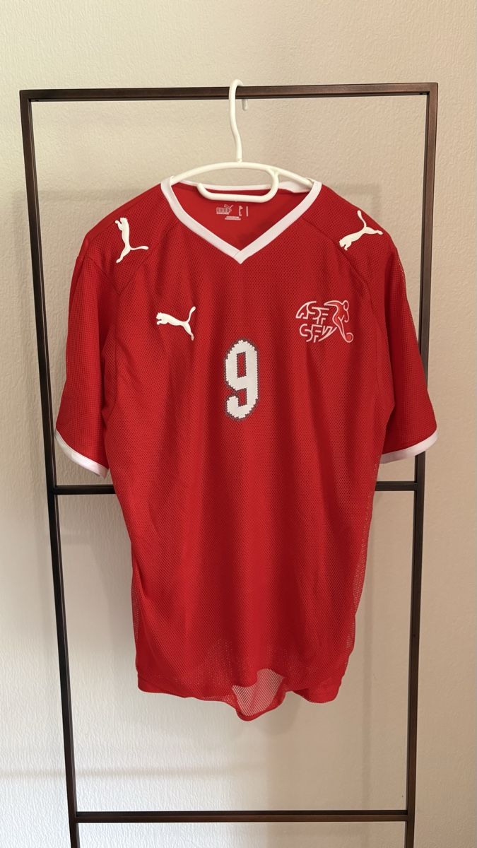 Schweizer Nati Maillots de corps & Pantalons: Trikot Nati Alex Frei - 2008 – D'occasion à Lausanne par VintageFootballClub